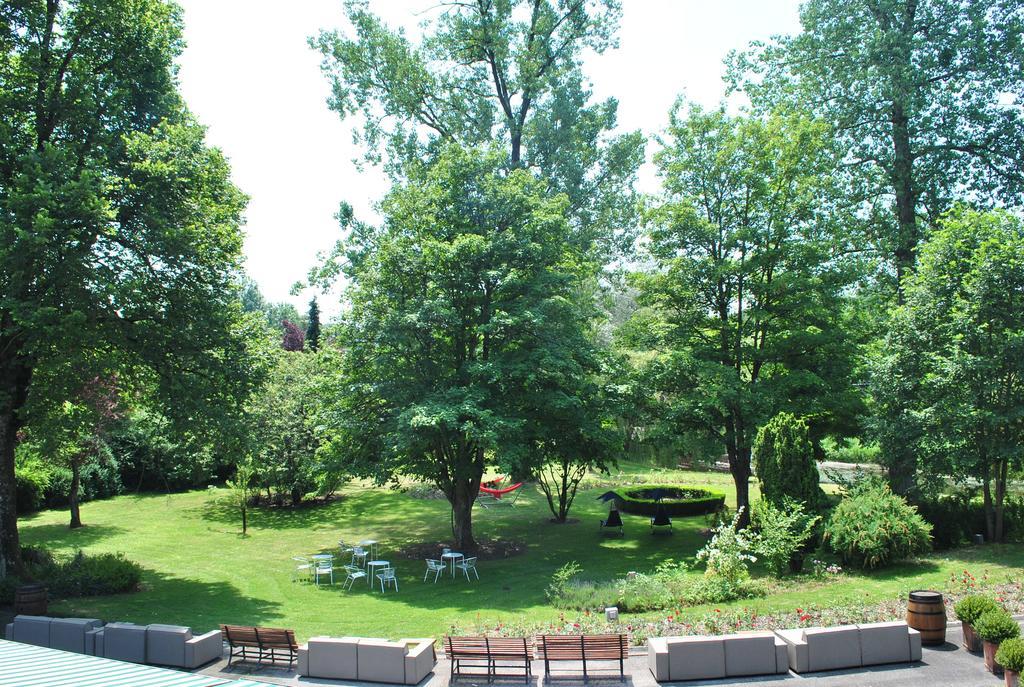 La Roseraie. Gaume-Ardenne-lacuisine sur Semois. Florenville Exterior foto